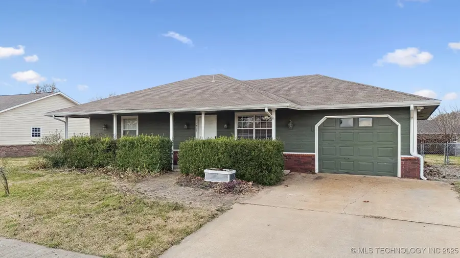 232 Eastmanor Circle, Pryor, OK 74361 - Image #3