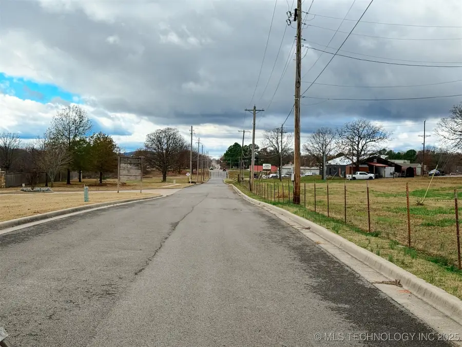 1290 E 4th Street, Tahlequah, OK 74464 - Image #3