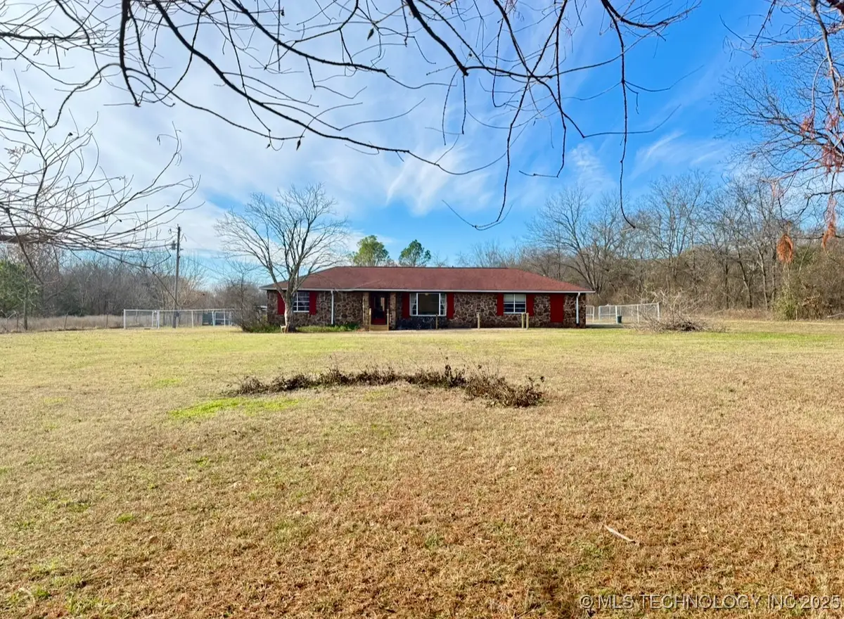18411 S Lake Region Road, Hulbert, OK 74441 - Image #1