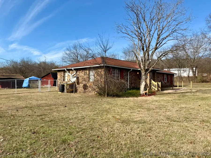 18411 S Lake Region Road, Hulbert, OK 74441 - Image #2
