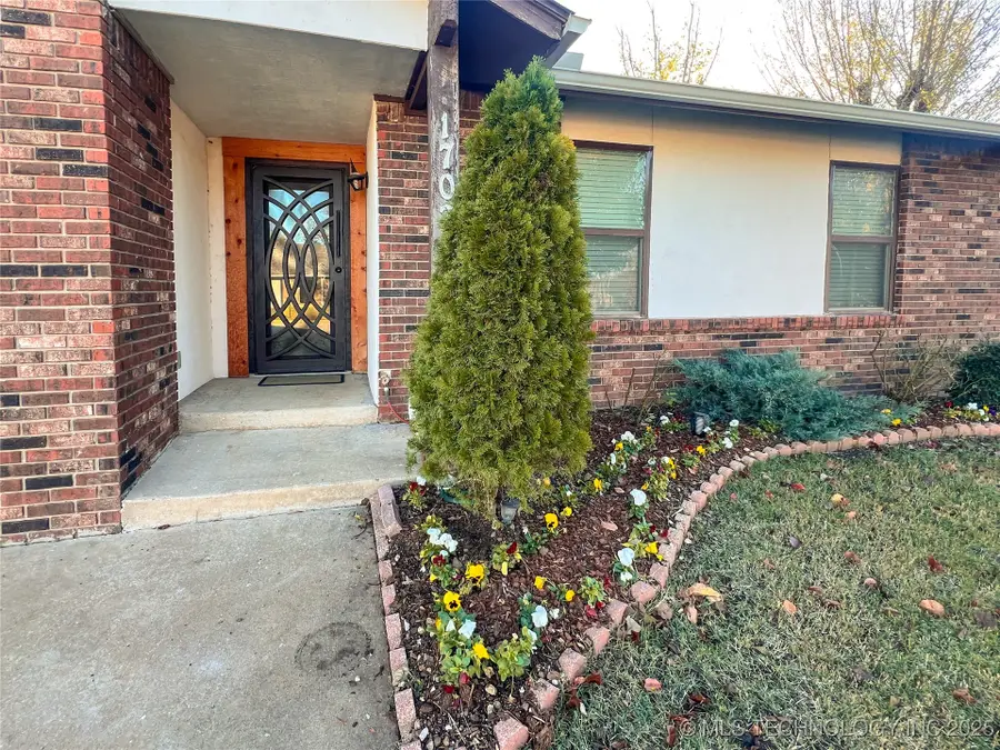 1707 S 139th East Avenue, Tulsa, OK 74108 - Image #2