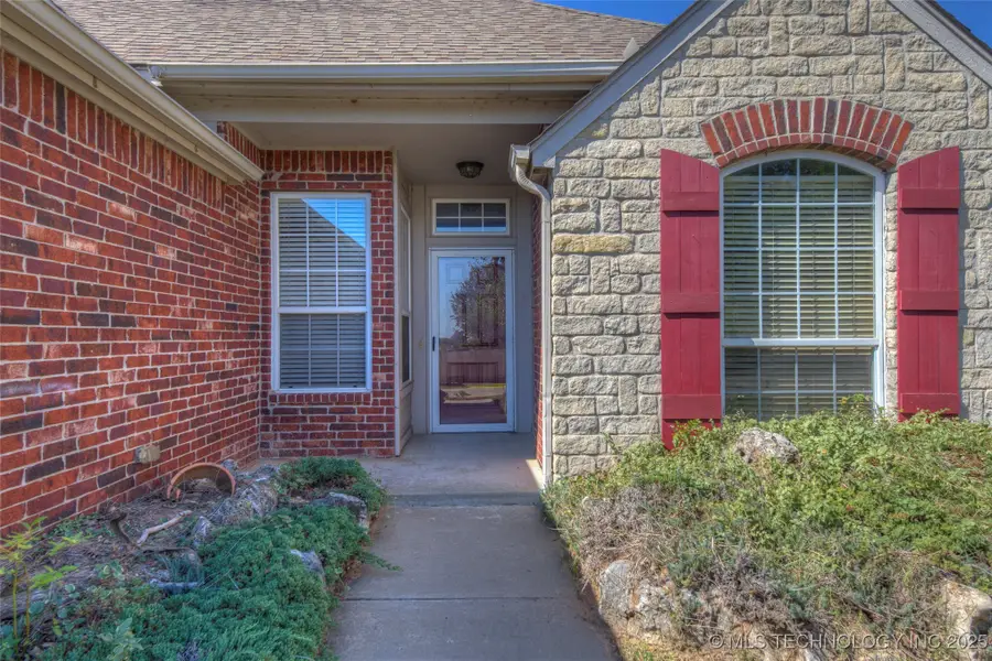 8408 S Gardenia Avenue, Broken Arrow, OK 74011 - Image #2