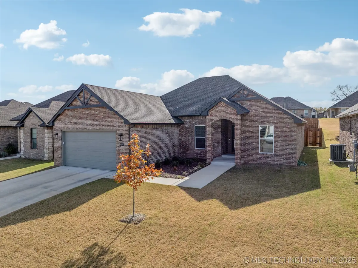 6250 E 146th Street S, Bixby, OK 74008 - Image #1
