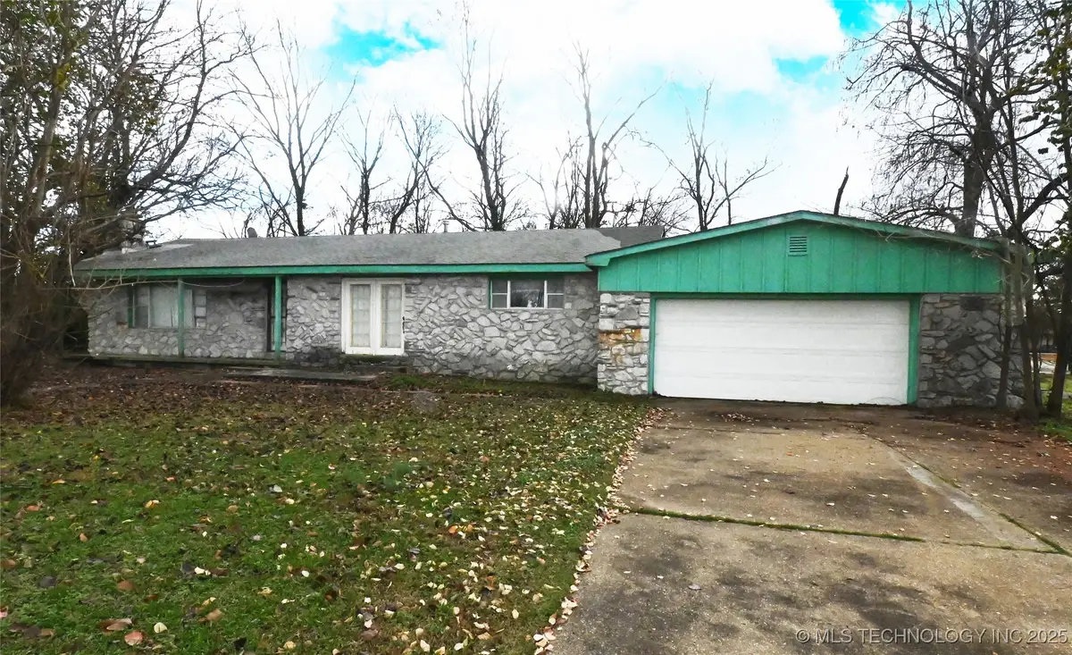 300 S Blackstone Street, Vian, OK 74962 - Image #1