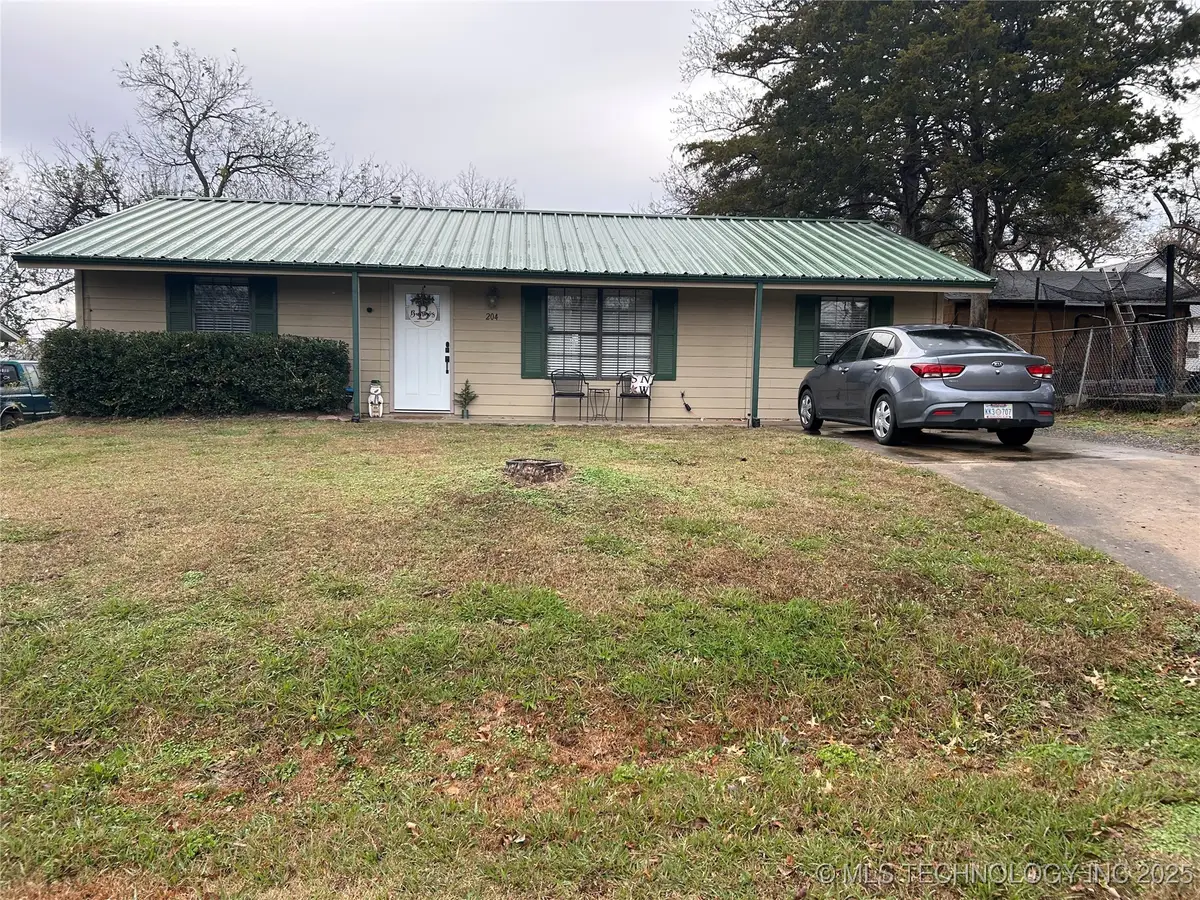 204 Elm Avenue, Fort Gibson, OK 74434 - Image #1