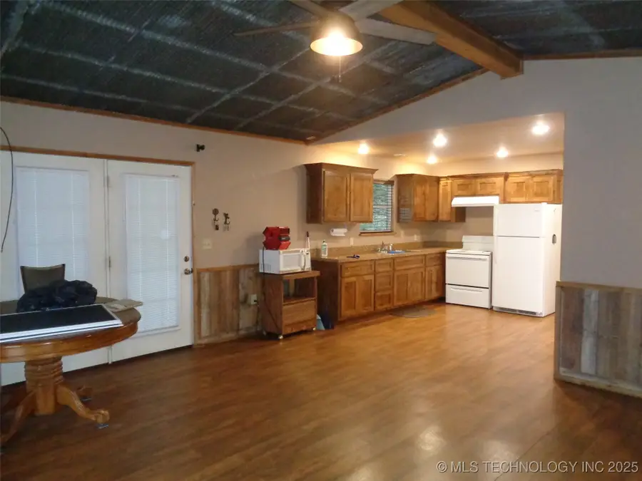 233 Betty Road, Eufaula, OK 74432 - Image #3
