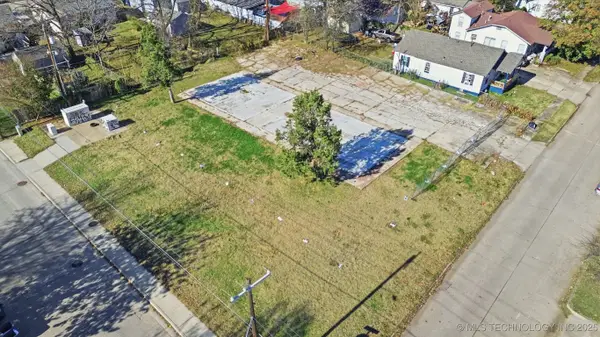 3015 E Archer Street, Tulsa, OK 74110