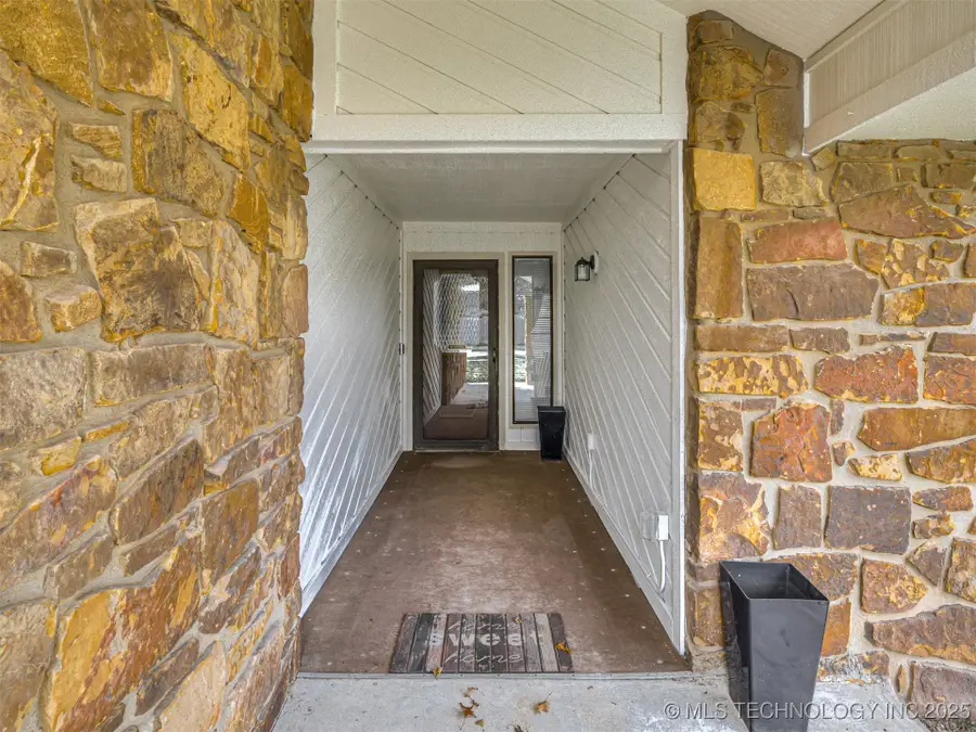 228 W Keywest Street, Broken Arrow, OK 74011 - Image #2