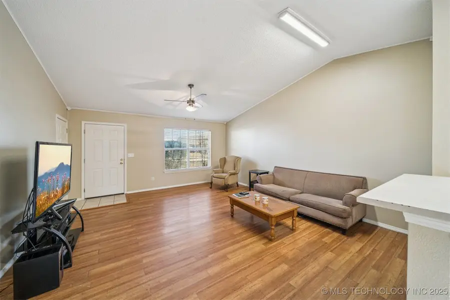 1921 Bristol Road, Claremore, OK 74017 - Image #3