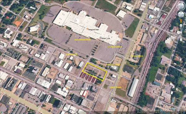 Denison Street, Muskogee, OK 74401