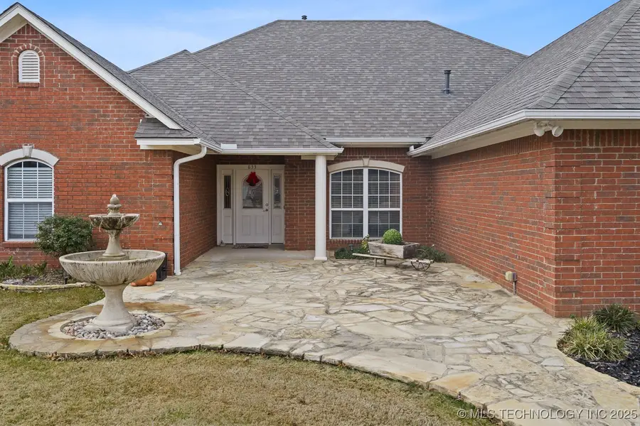833 Franklin Drive, Ardmore, OK 73401 - Image #2