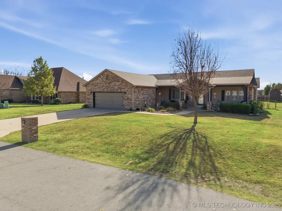 18 Eagle Drive, Sand Springs, OK 74063 - Image #2