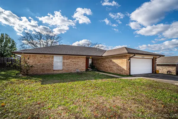 1325 Whispering Hills, Ada, OK 74820