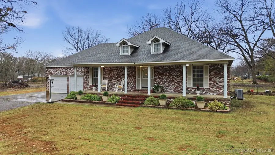 1101 N Navajo, Chouteau, OK 74337 - Image #2
