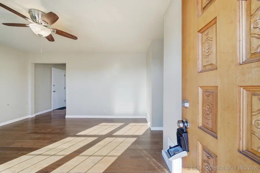 705 W 47th Place, Sand Springs, OK 74063 - Image #3