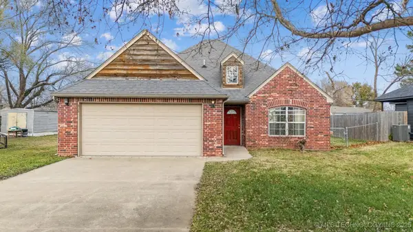 315 E Oak Street, Skiatook, OK 74070