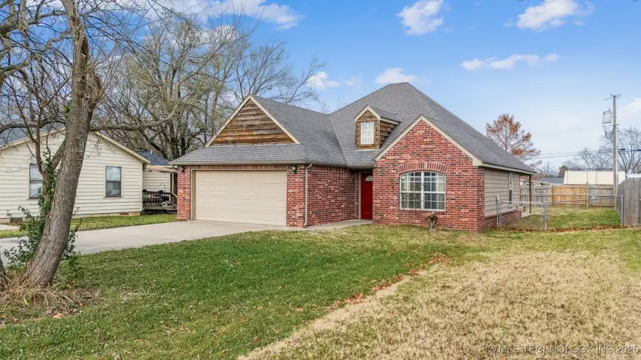 315 E Oak Street, Skiatook, OK 74070 - Image #2