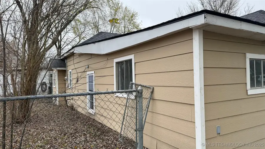 730 W 8th Street, Ada, OK 74820 - Image #3