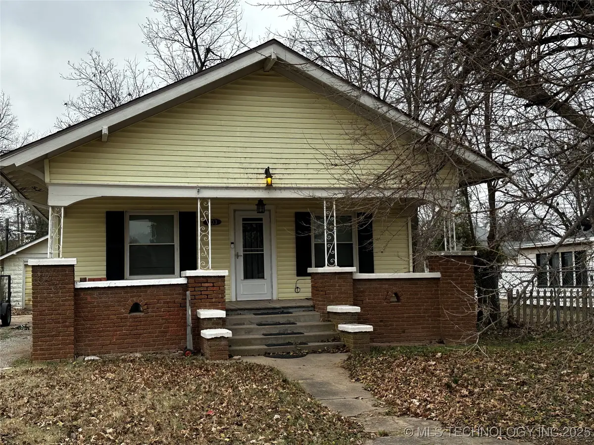 703 E Grand Avenue, Tonkawa, OK 74653 - Image #1