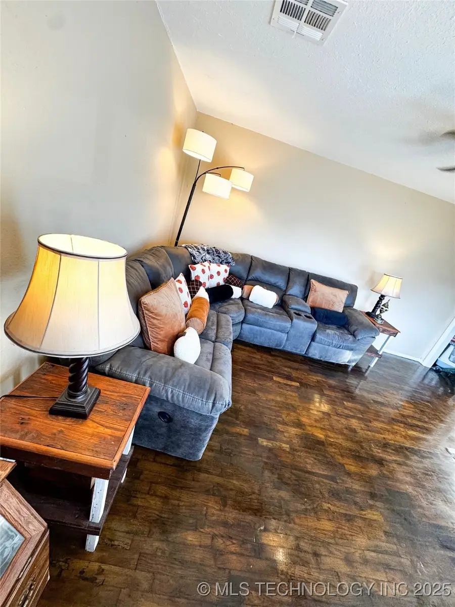 710 W Tahlequah, Sulphur, OK 73086 - Image #3