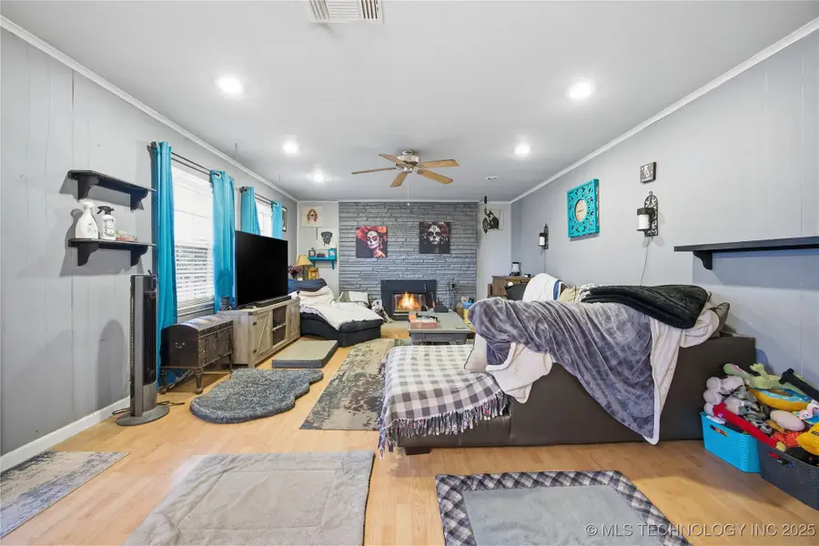 215 E Fuller Street, Tahlequah, OK 74464 - Image #3