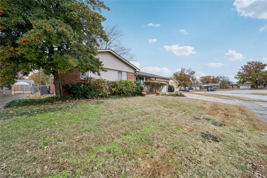 1138 N Fern Avenue, Broken Arrow, OK 74012 - Image #3