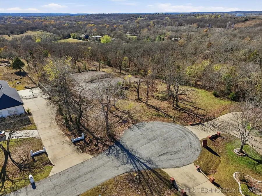 5810 Oak Forest Lane, Tulsa, OK 74131 - Image #3