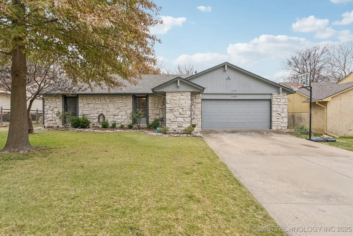 1029 W Queens Street, Broken Arrow, OK 74012 - Image #1