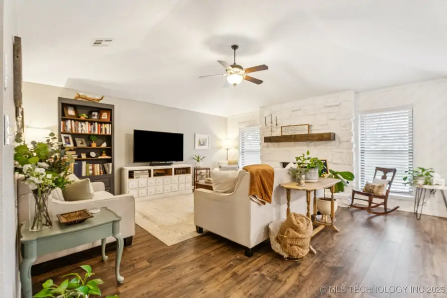 1029 W Queens Street, Broken Arrow, OK 74012 - Image #3