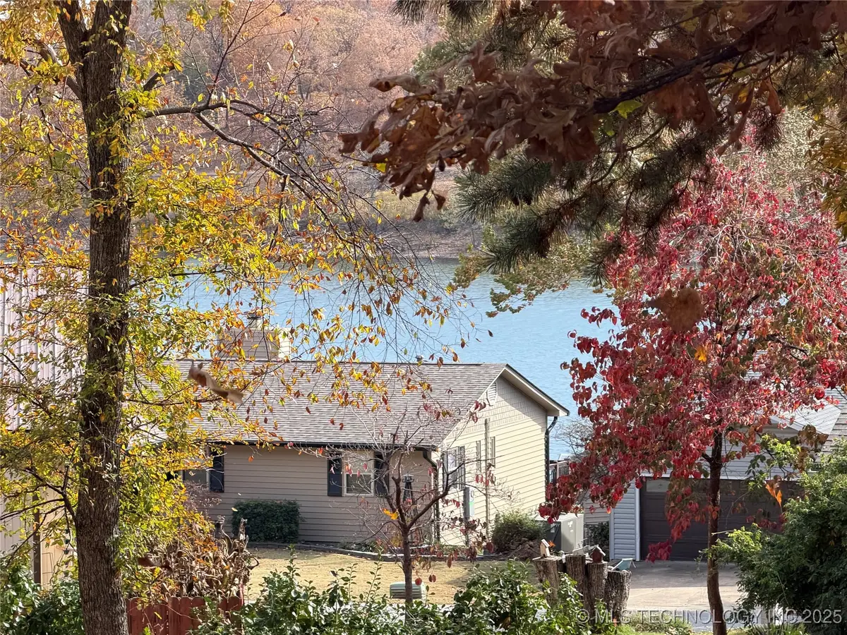 1714 Hebbert Street, Grove, OK 74344 - Image #1