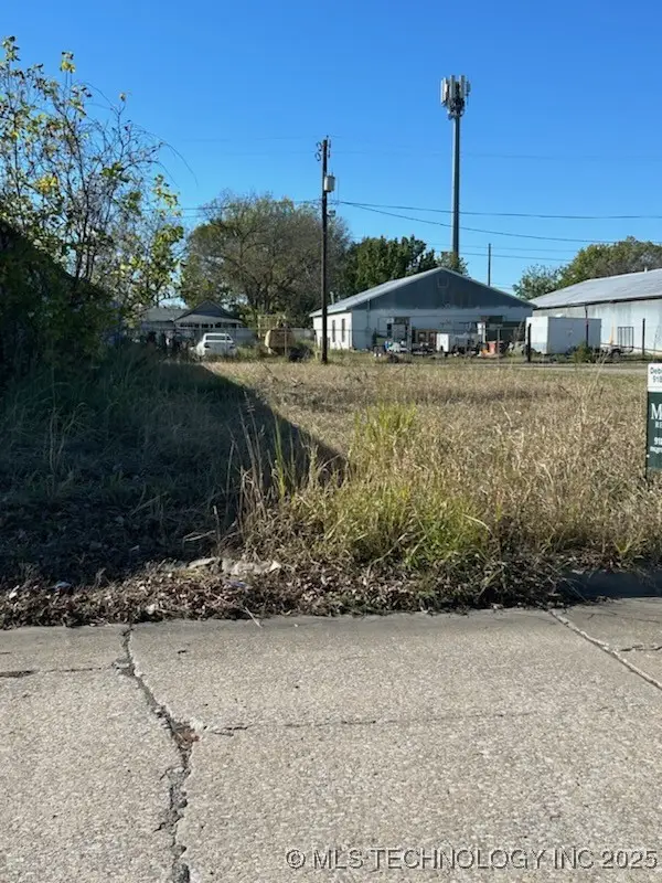 125 NW Jennings Avenue, Bartlesville, OK 74003 - #2