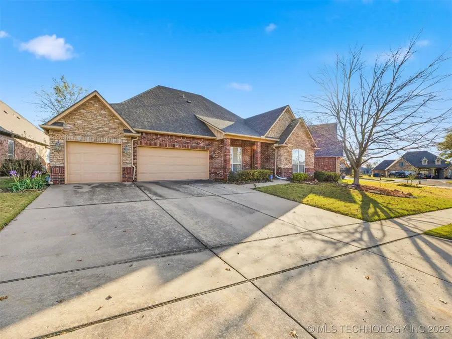 1517 W Rockport Street, Broken Arrow, OK 74012 - Image #2