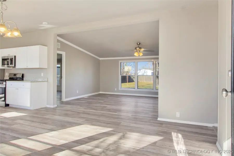 407 E Sheldon Avenue, Kellyville, OK 74039 - Image #2