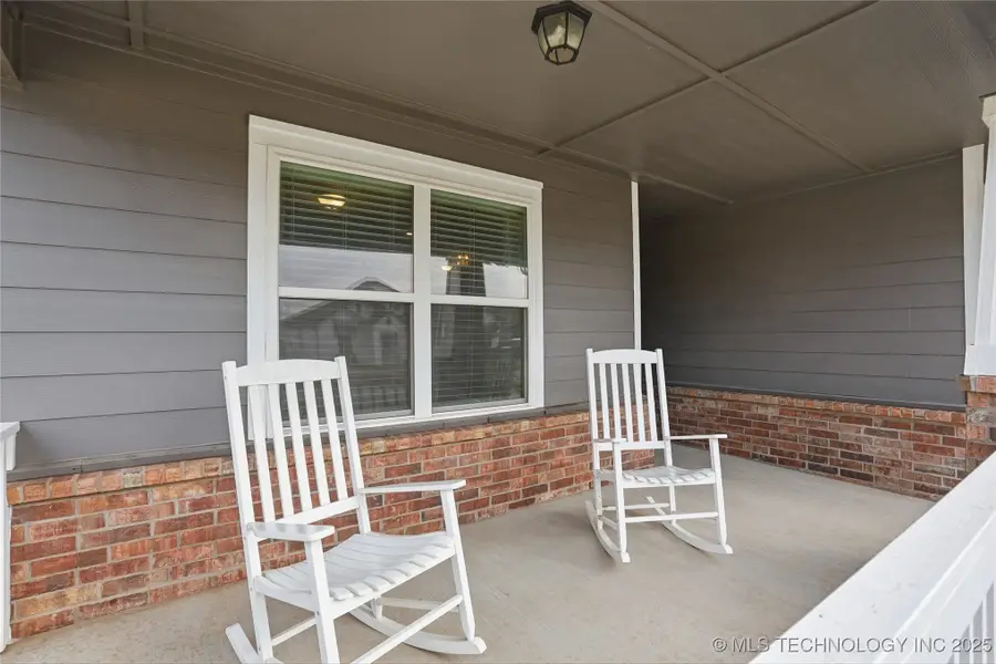 2016 W Huntsville Place, Broken Arrow, OK 74011 - Image #2