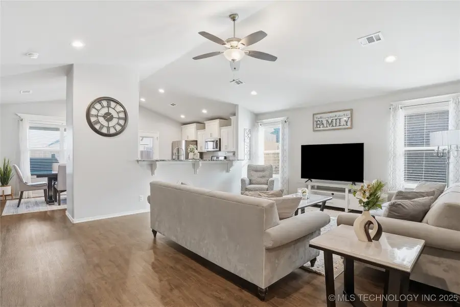 2016 W Huntsville Place, Broken Arrow, OK 74011 - Image #3