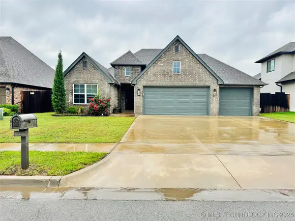 6612 S Indianwood Avenue, Broken Arrow, OK 74011