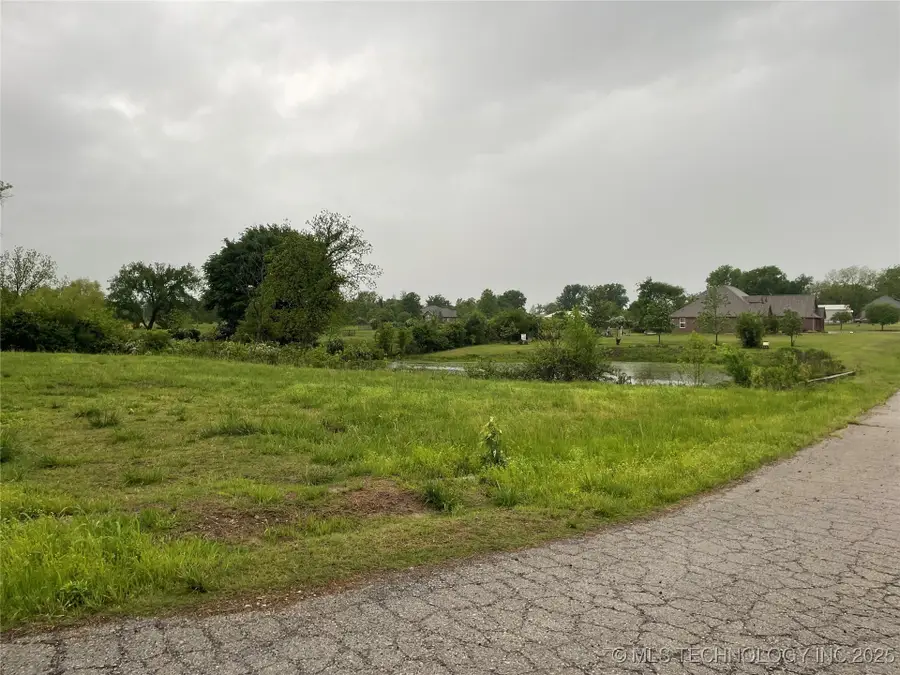 9154 Pine Creek Street, Catoosa, OK 74015 - Image #3