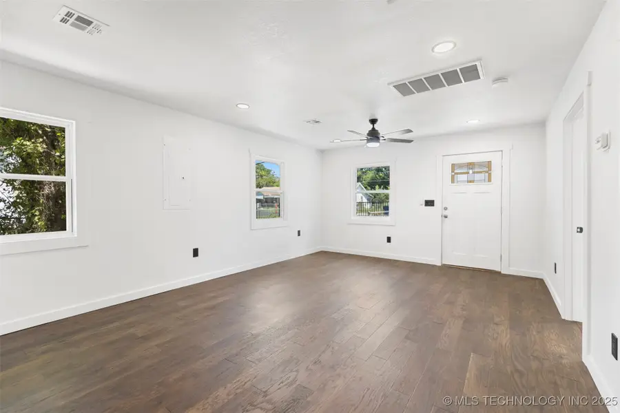 422 S 49th West Avenue, Tulsa, OK 74127 - Image #3