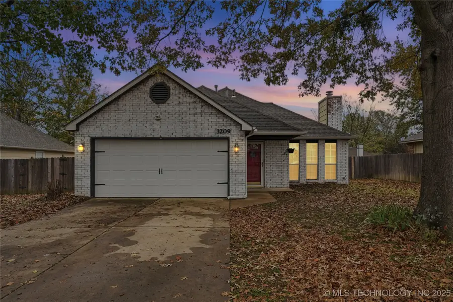 3209 S Fir Avenue, Broken Arrow, OK 74012 - Image #2