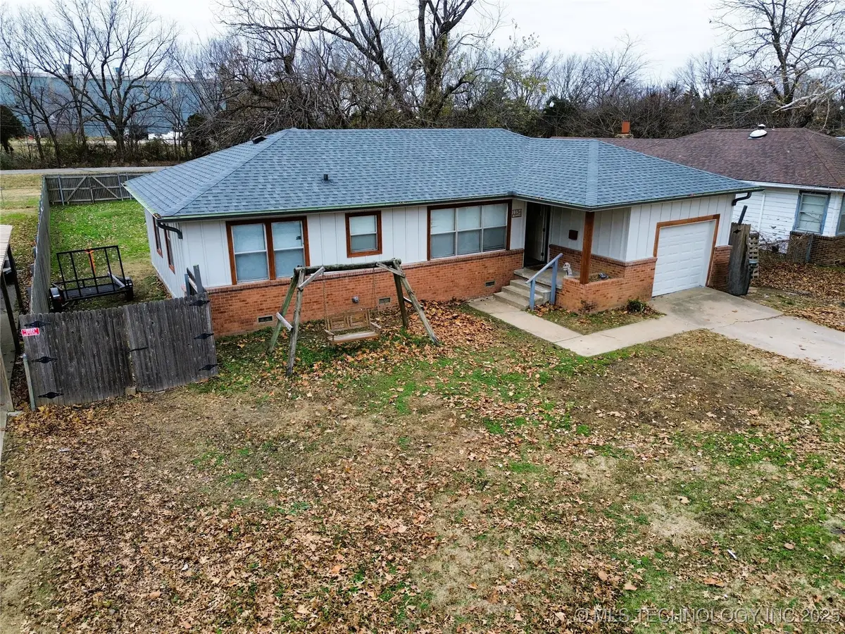 1134 S Russell Street, Skiatook, OK 74070 - Image #1
