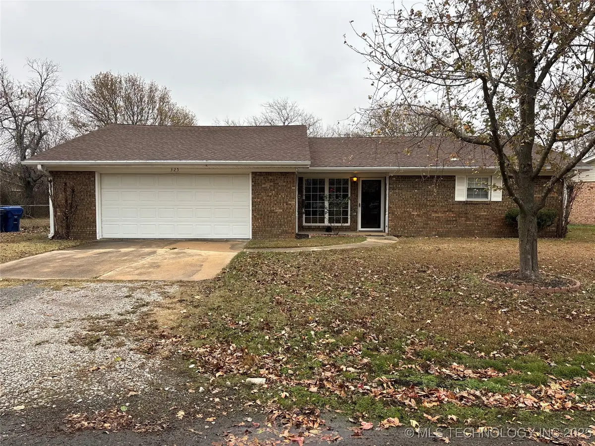 325 Jan Drive, Stratford, OK 74872 - Image #1