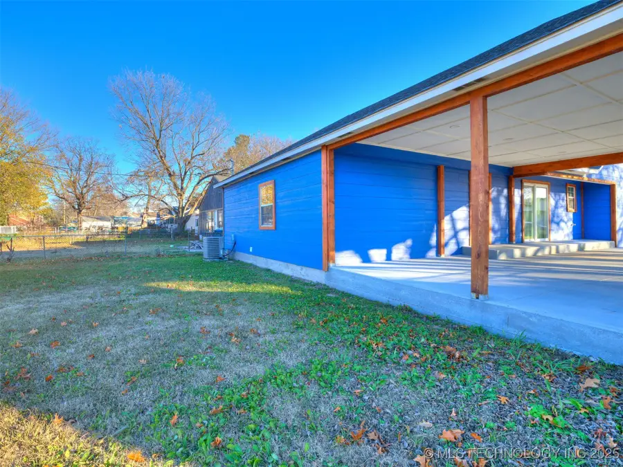 2303 W 40th Street, Tulsa, OK 74107 - Image #2
