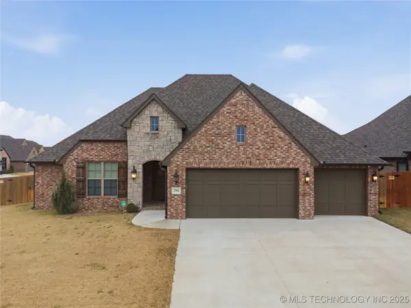 2902 E Olympia Street, Broken Arrow, OK 74014