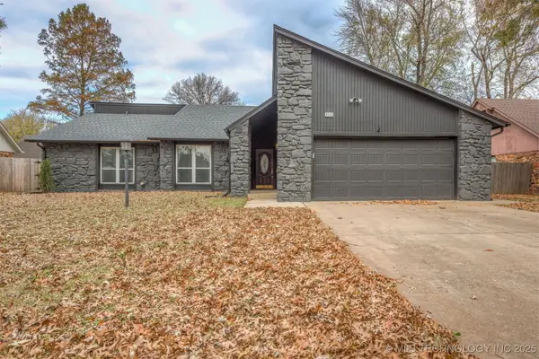 8315 E 107th Place, Tulsa, OK 74133