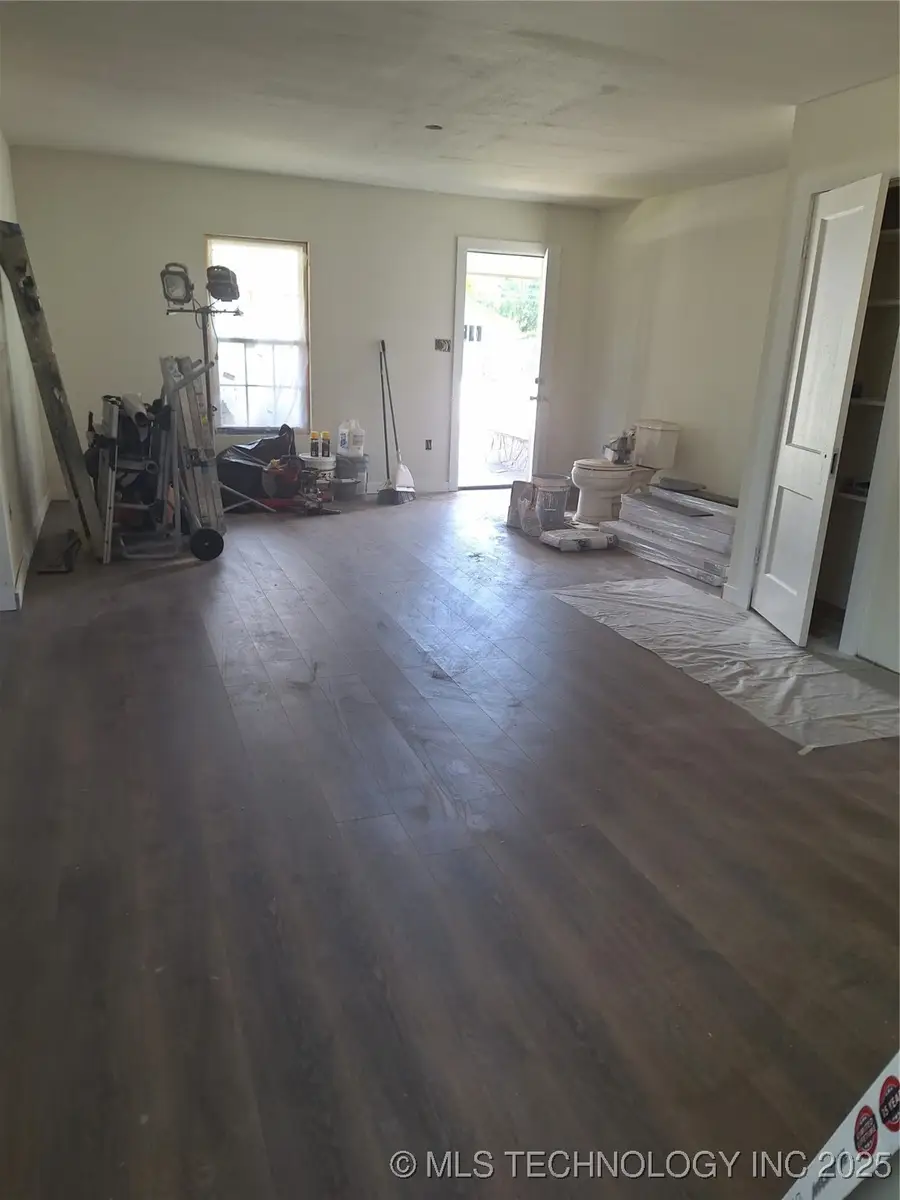 509 N Weenonah Avenue, Claremore, OK 74017 - Image #2