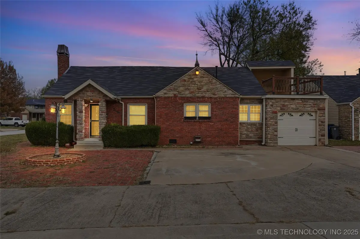 3405 Riverside Drive, Tulsa, OK 74105 - Image #1