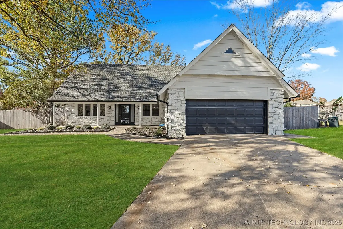 11610 S 98th East Avenue, Bixby, OK 74008 - Image #1