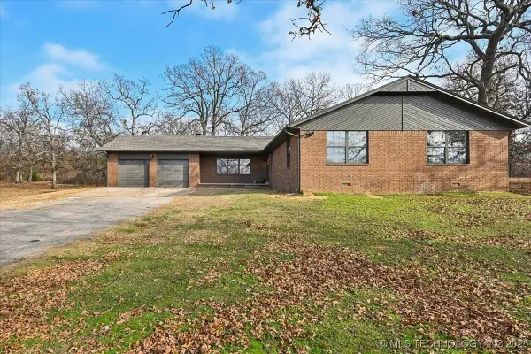 16561 N 56th West Avenue, Skiatook, OK 74070