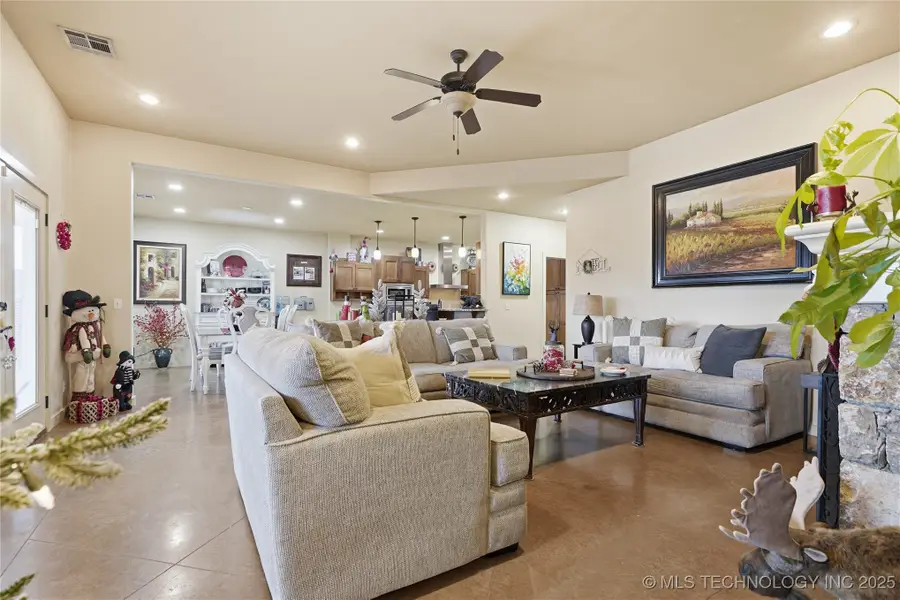 2413 W 109th Street S, Jenks, OK 74037 - Image #3