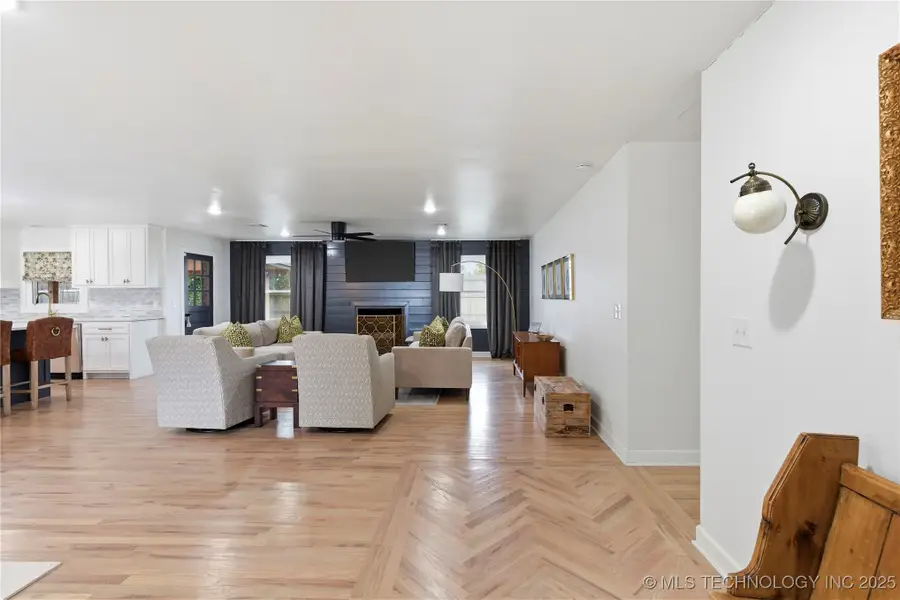 3701 S Canton Avenue, Tulsa, OK 74135 - Image #2